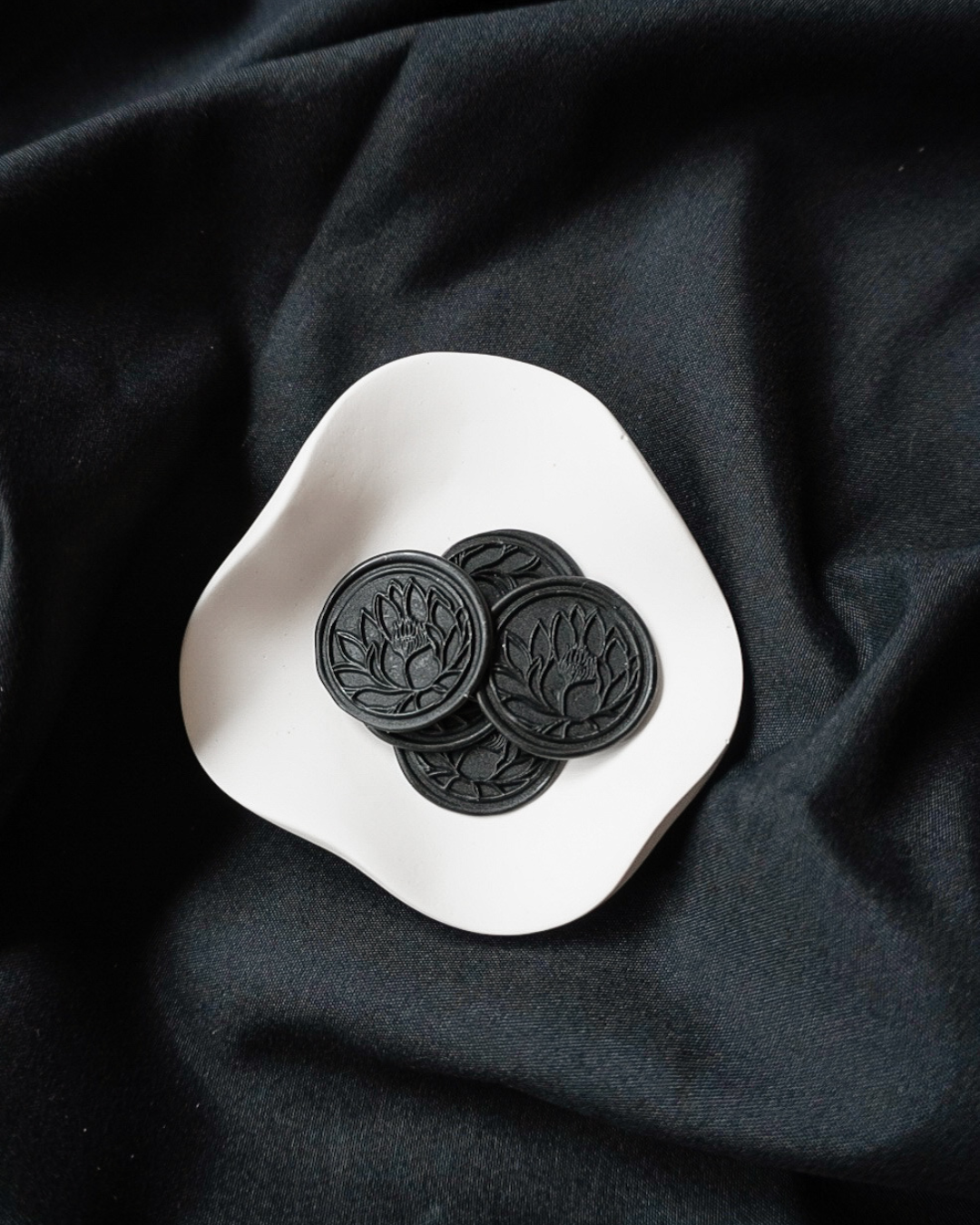 [SEASONAL] Black Wax Seals